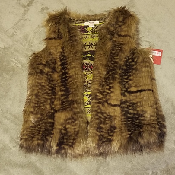 Mossimo Vest - Picture 3 of 7